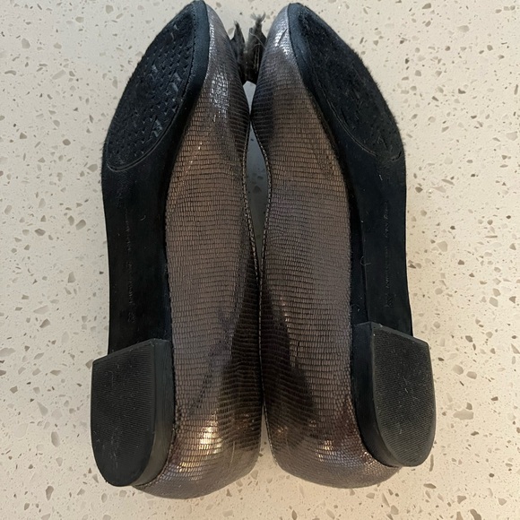Pretty fun dressy pewter flats w/rhinestone fancy embellishment - Picture 9 of 11